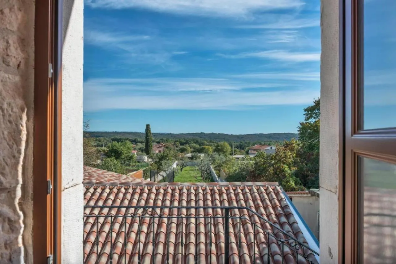 Villa Genesis - Stadtvilla Marcana Istrien - Mit Privatem, Beheizbaren Infinity Pool Und Olivengarten Holiday home