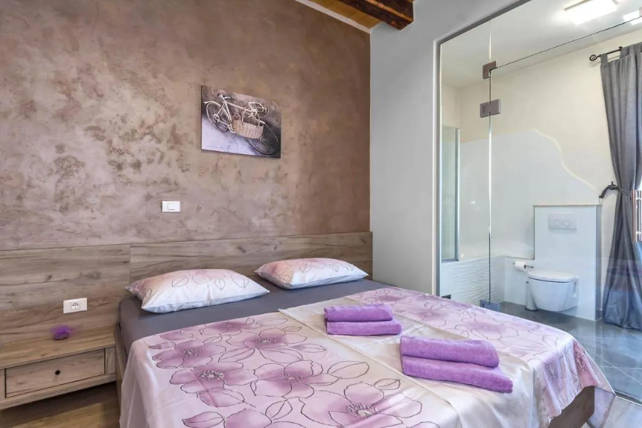 Villa Genesis - Stadtvilla Marcana Istrien - Mit Privatem, Beheizbaren Infinity Pool Und Olivengarten 0*,