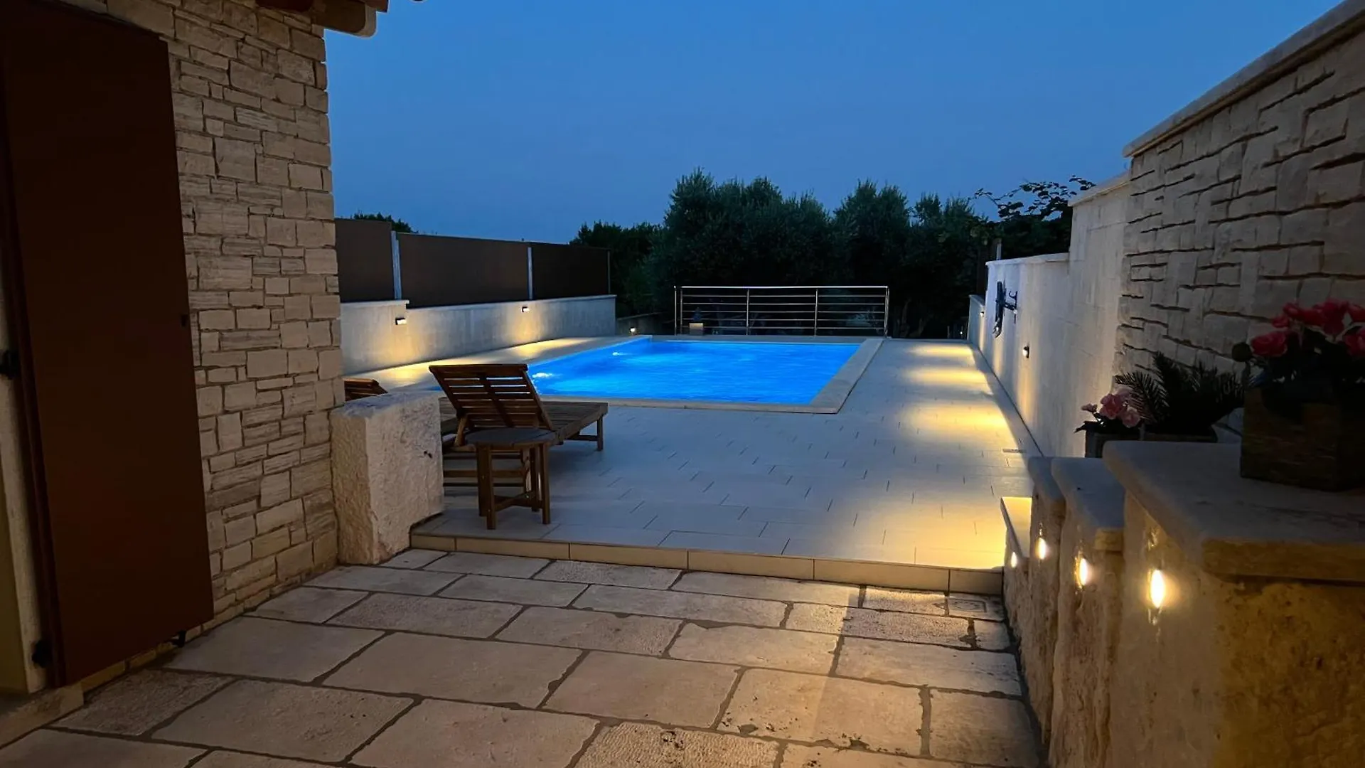 Holiday home Villa Genesis - Stadtvilla Marcana Istrien - Mit Privatem, Beheizbaren Infinity Pool Und Olivengarten Croatia